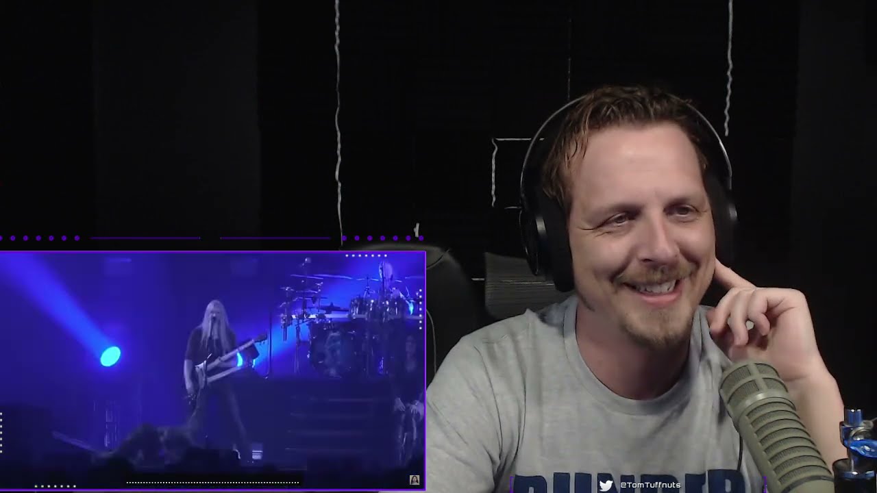 [Reaction] Nightwish - While Your Lips Are Still Red (My eyes are soar)