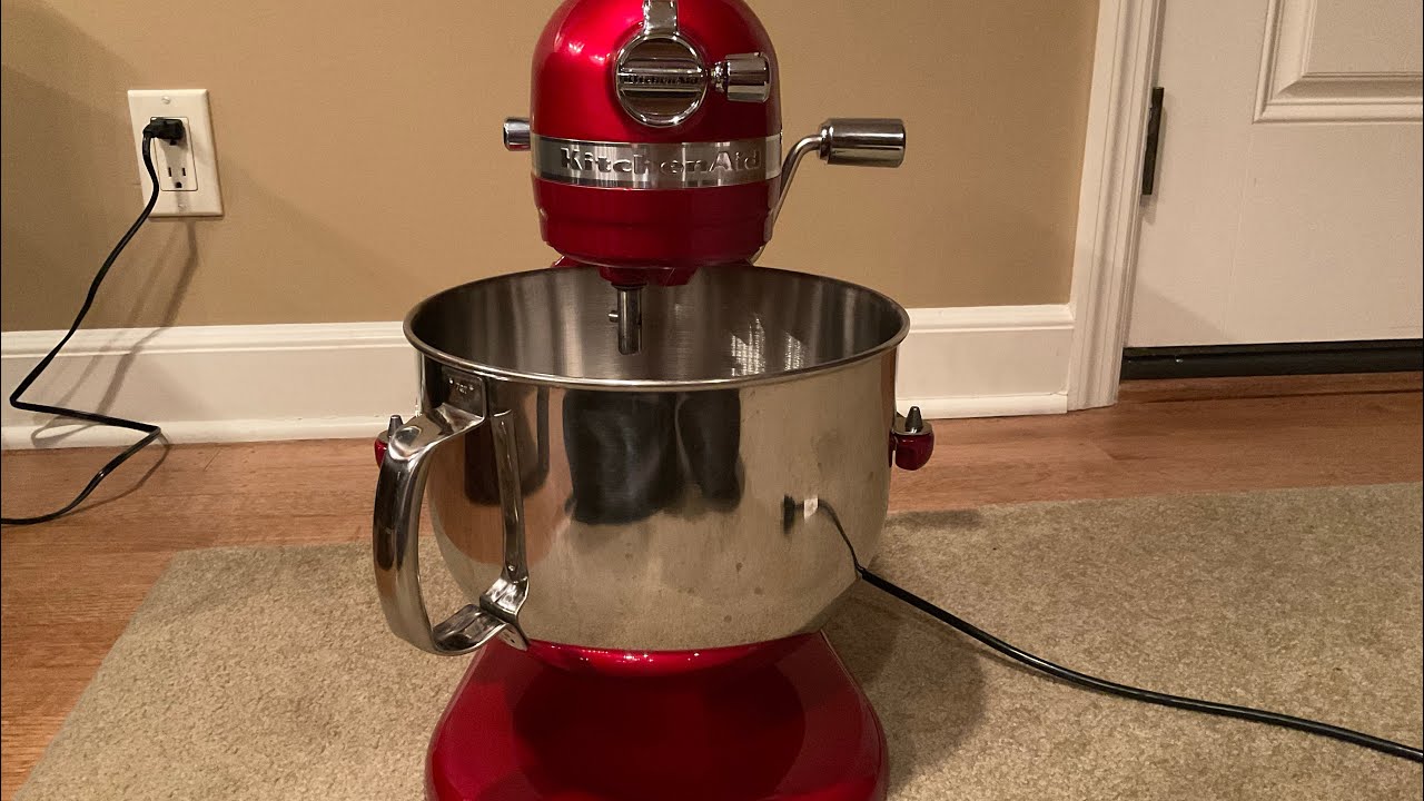 Unboxing my KitchenAid Candy Apple Red 7 quart mixer