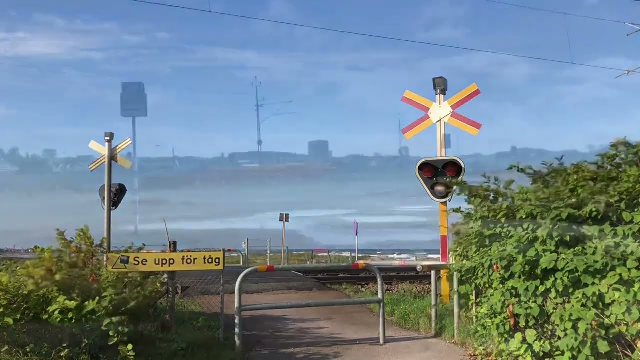 Tåg i Varberg / Trains in Sweden.