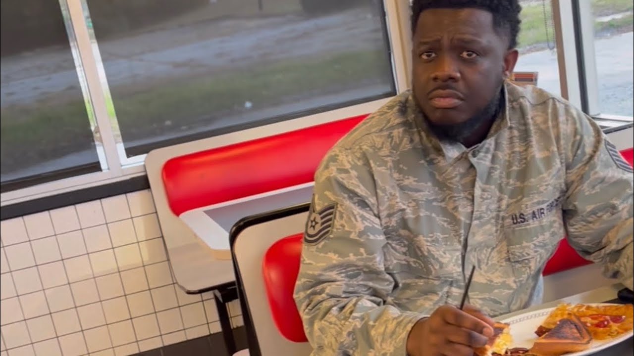 Fake veteran tries to eat for free and get exposed by his roommate #veteran #family