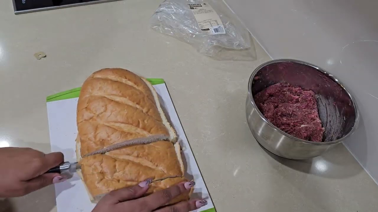 " 2 Min Recipe English Burger Recipe " Bajias Cooking