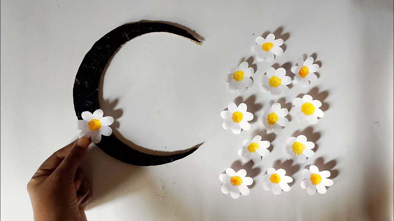 2 Moon Shape Wall Hanging / DIY Wall Hanging Craft / Handmade paper craft / Wall Hanging #craft #diy