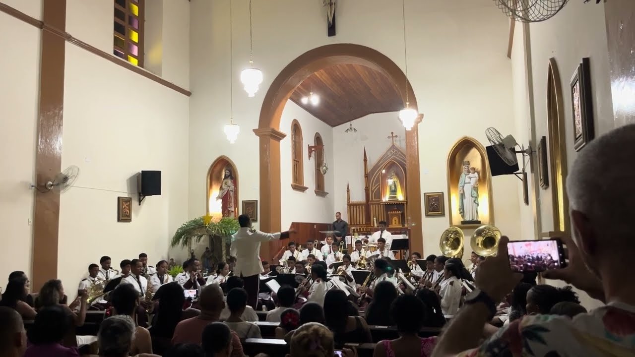 Pirates Of The Caribbean - Filarm&ocirc;nica Lyra Popular de Belmonte/BA