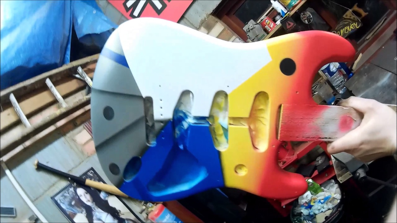 Cambridge Pinstriping, How to paint a guitar - step 3 - Artwork.