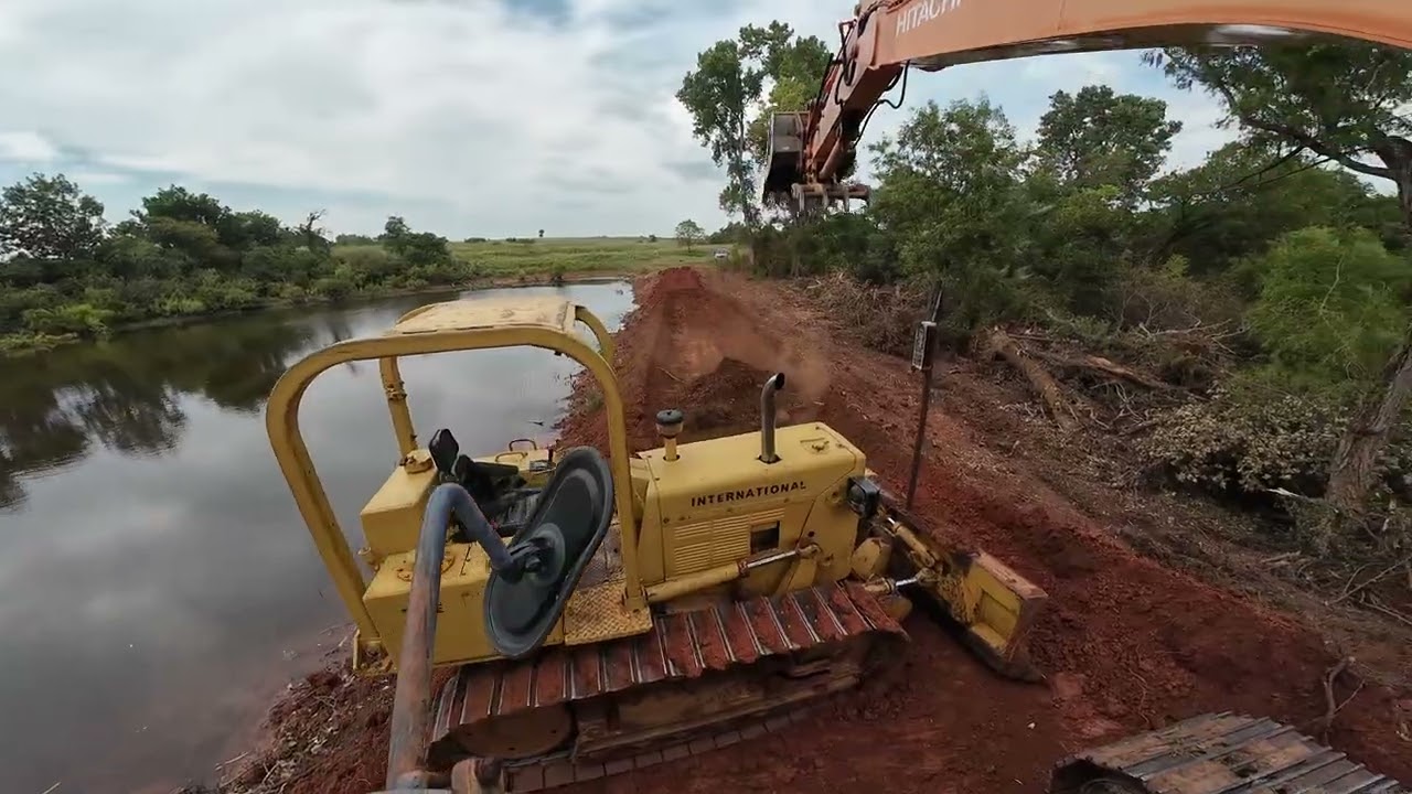 Завершаем работы на плотине. #digginok #excavatoringstuff