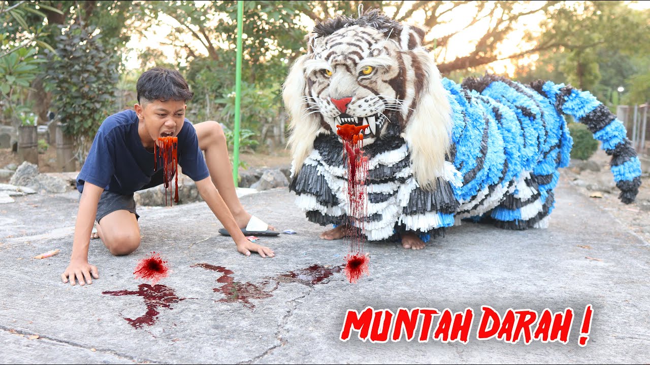 film pendek | GAWAT RENDI DAN BARONGAN CAN MACANAN MUNTAH D4RAH GARA2 MAKAN YUPI BERACUN