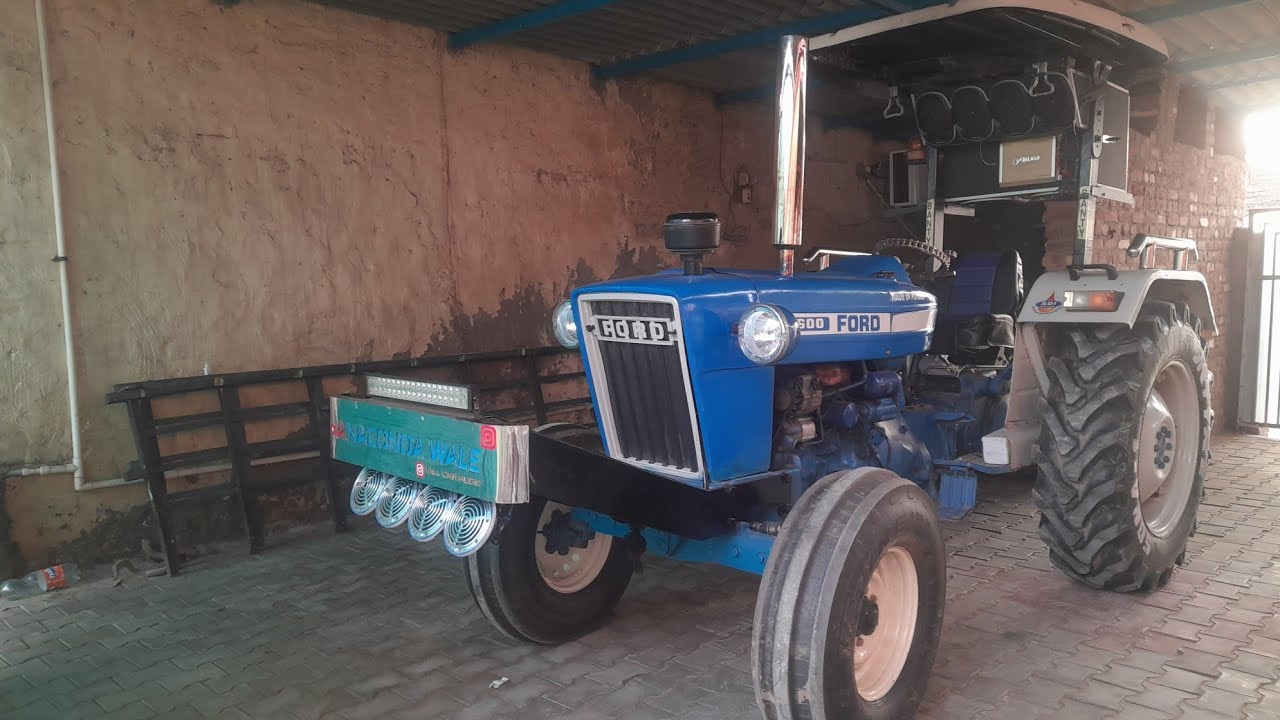 Ford3600 modified tractor video anaconda wale 100%original model with power streeing ford3600 