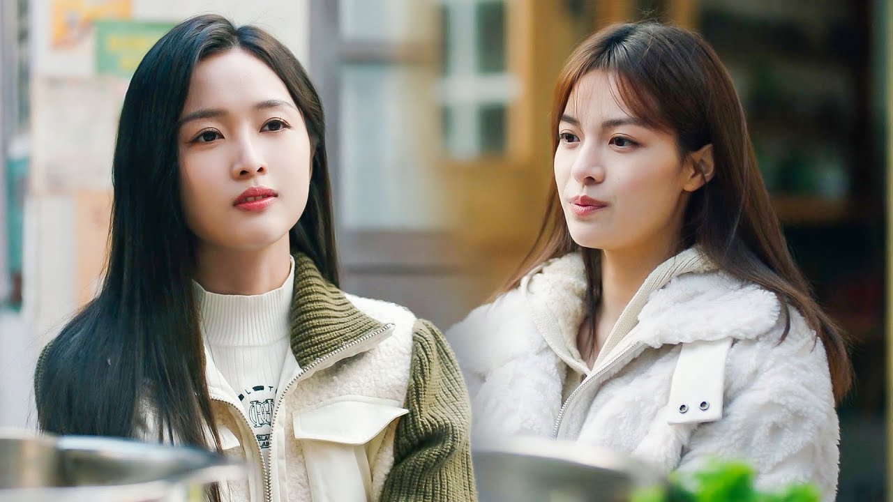 The mistress provokes the wife, and the wife’s words make her embarrassed!