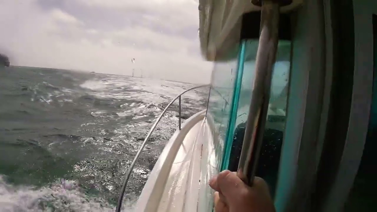Merry Fisher 585 rough weather