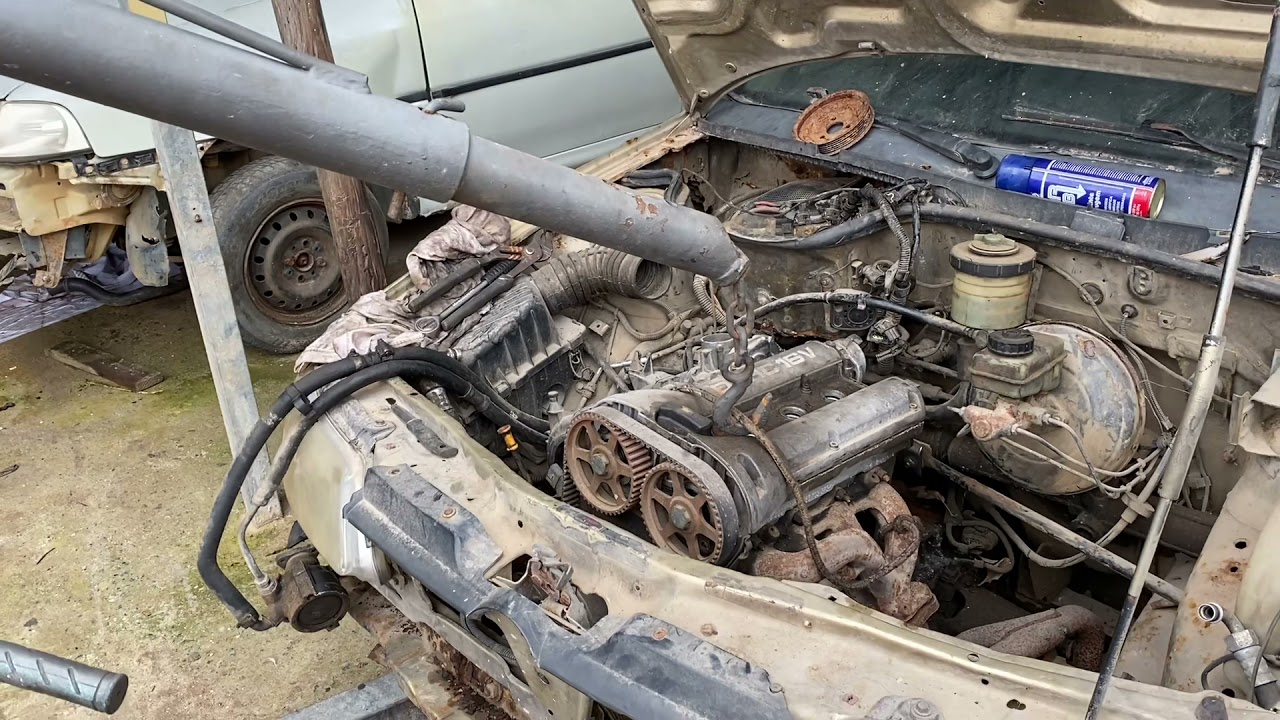 Tirei o motor do gol 16v dourado pra começar a colocar o ap 1.8