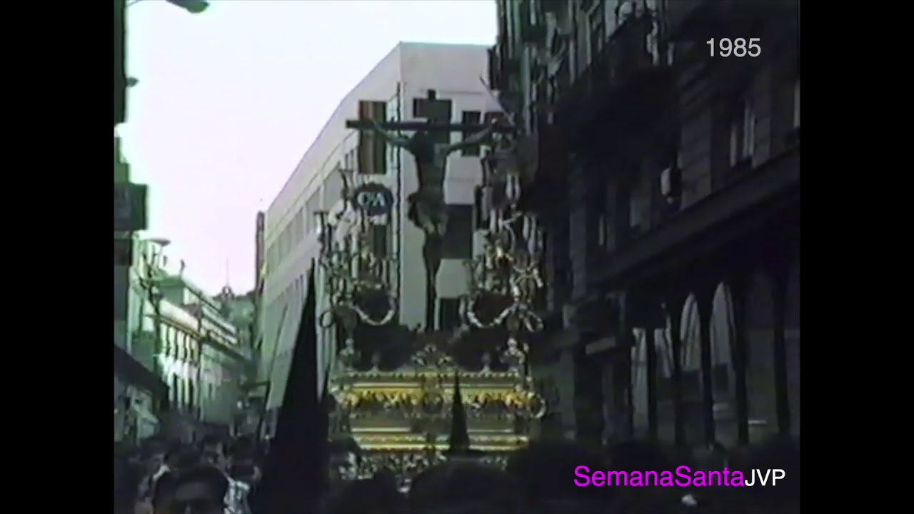Imágenes de archivo, Cristo de la Salud de San Bernardo por calle Tetuán. Semana Santa Sevilla 1985