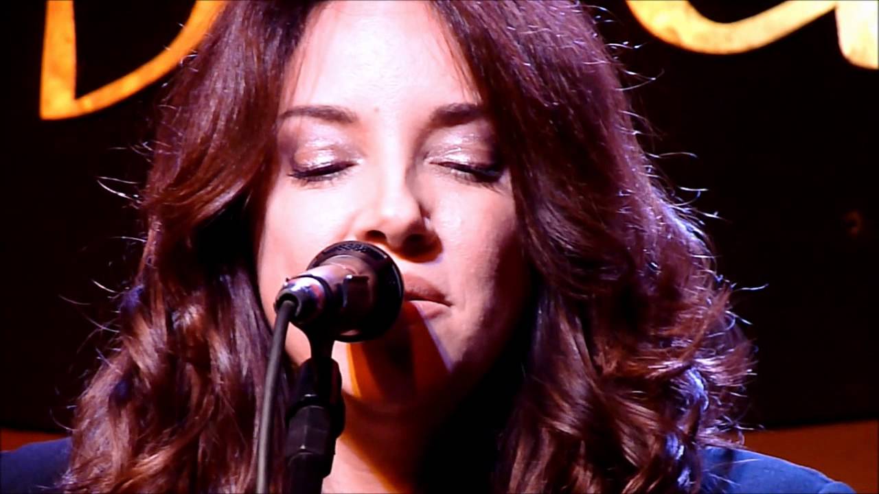 Show Chiara Civello (part. Ana Carolina) - Caruso - Festa Itália/Brasil (27/10/11) HD