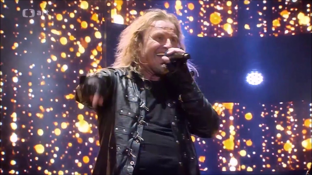 Kab&aacute;t-Modern&iacute; děvče [Denně ožralej] (LIVE Eden 2019)