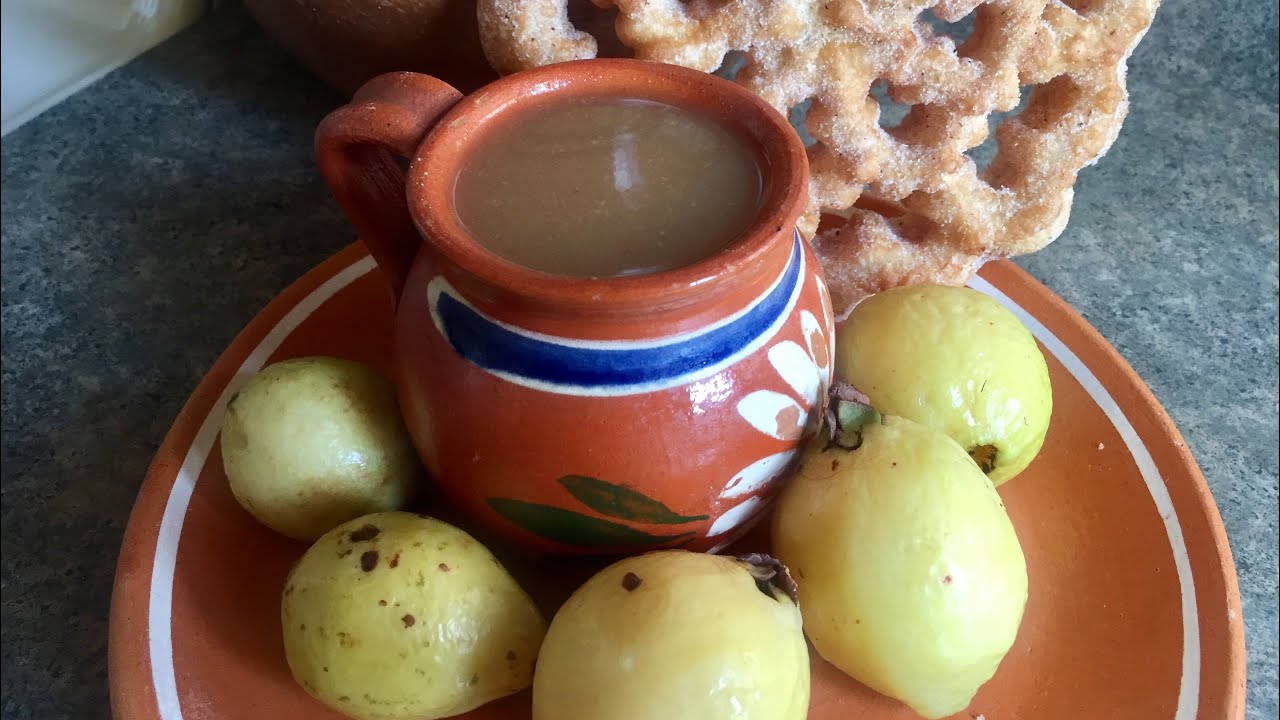 ATOLE DE GUAYABA CON AGUA PARA ACOMPAÑAR LOS BUÑUELOS DE VIENTO!!!
