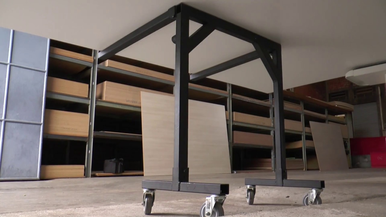 MDF - Tombador e transportador de chapas para máquinas de corte.