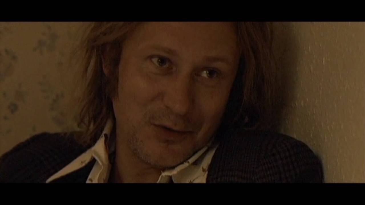 Breaking The Waves - Trailer (1996)