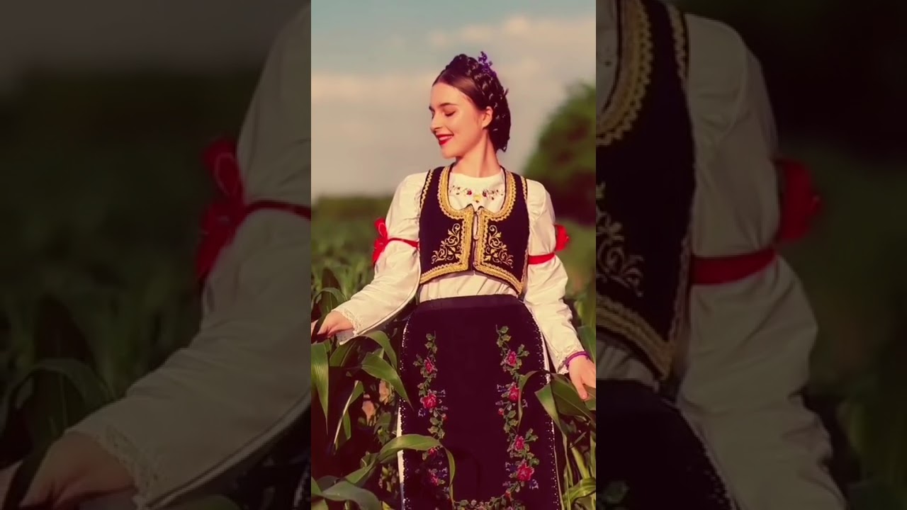 Kuće male krečene u belo