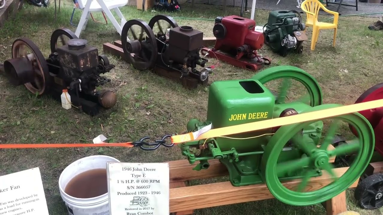 Vintage Hit n’ Miss Engines Running in Austin, Manitoba