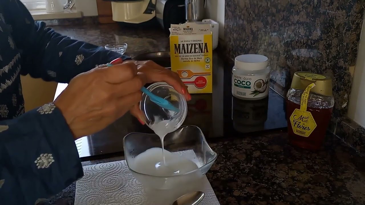 Mascarilla capilar  casera de Maicena, aceite de coco y Miel