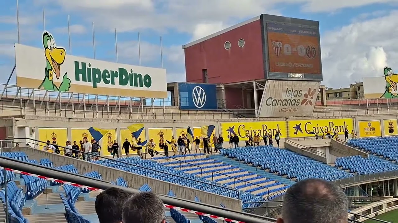 Yeguada de el grupo ultra 85 naciente al las palmas at Madrid  