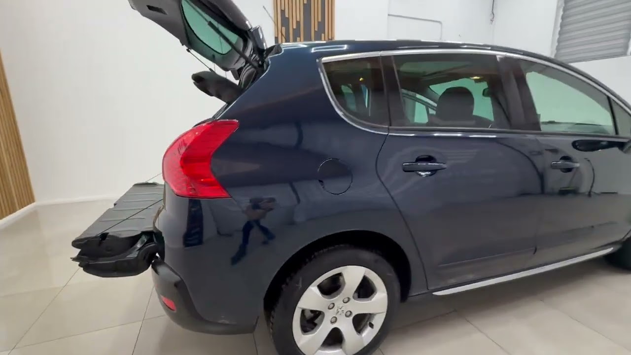 ** Peugeot 3008 **