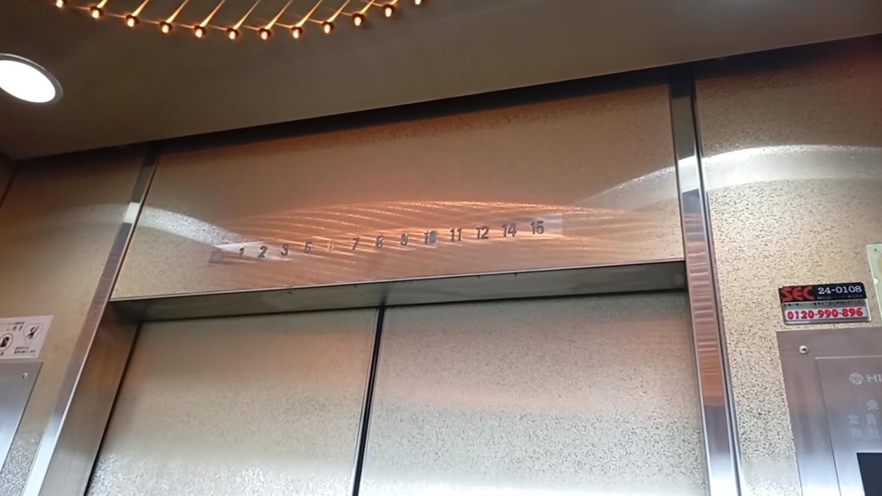 【シースルー】ザ•セレクトン福島のエレベーター