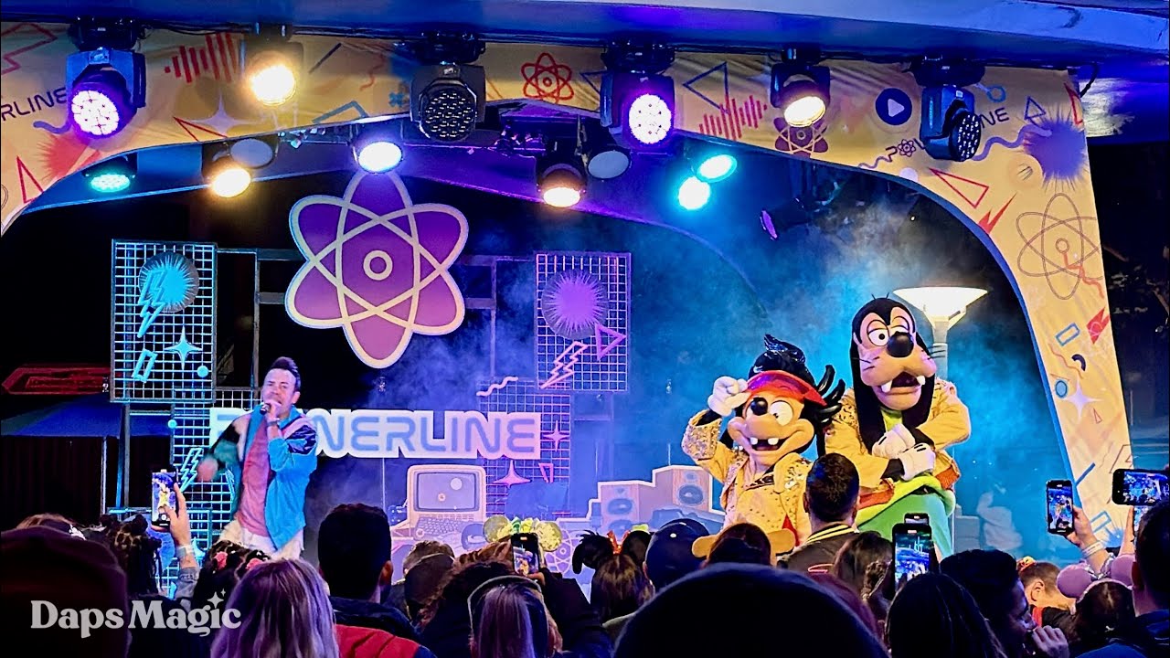 Stand Out & I2I | Goofy and Max's Dance Party at 90s Nite | Disneyland After Dark: 90s Nite 4K