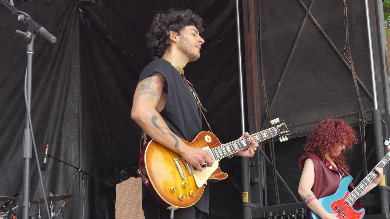 Artur Menezes - Any Day Any Time - 5/6/23 Dallas International Guitar Show