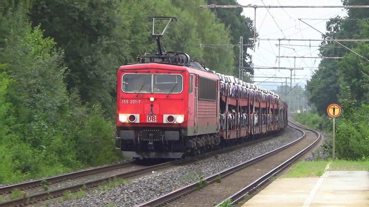Bunter Zugverkehr in Hörstel auf der KB 375