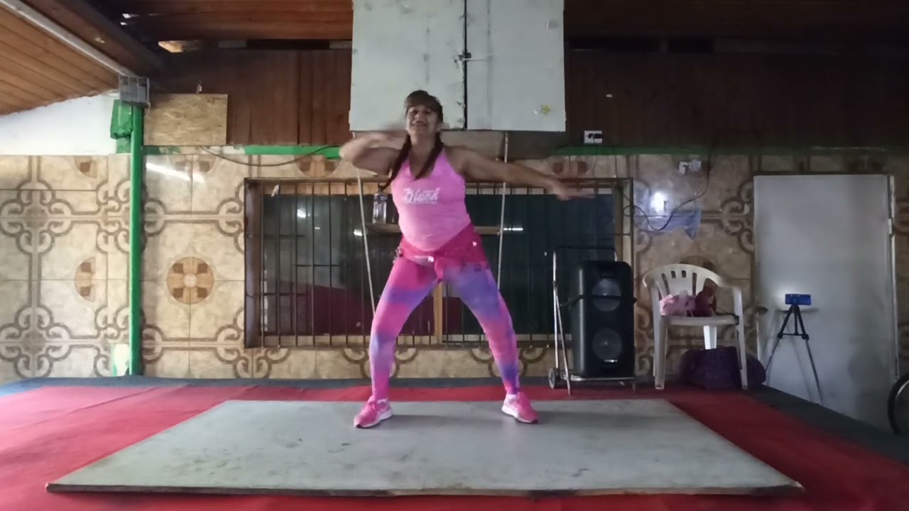 Baile entretenido 14a  Miércoles 7 de Diciembre 2022 profesora Angela Sierra Club 120  lo espejo