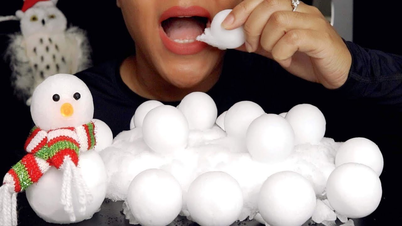 ASMR POWDERY ICE SNOW/SNOWBALLS/SNOWMAN FAIL/ JUST BITES@13:07/ICE EATING