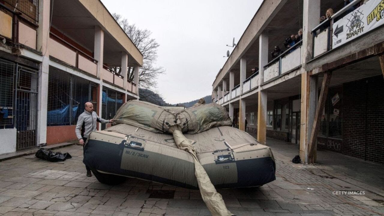 Ukraine is using inflatable tanks and HIMARS against Russia