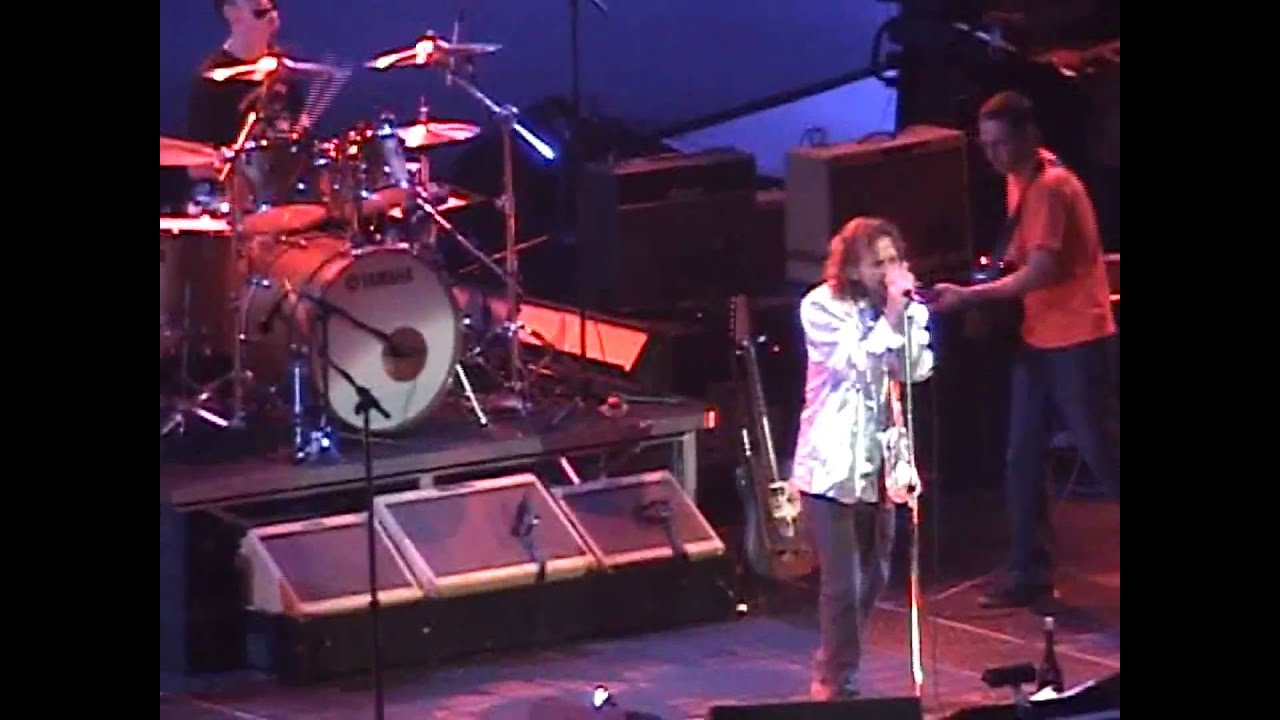 18.) Little Sister (Pearl Jam, Las Vegas 2006)