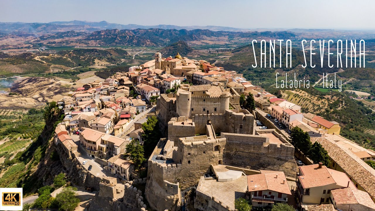 🇮🇹 4K drone video of Santa Severina, Calabria, Italy.