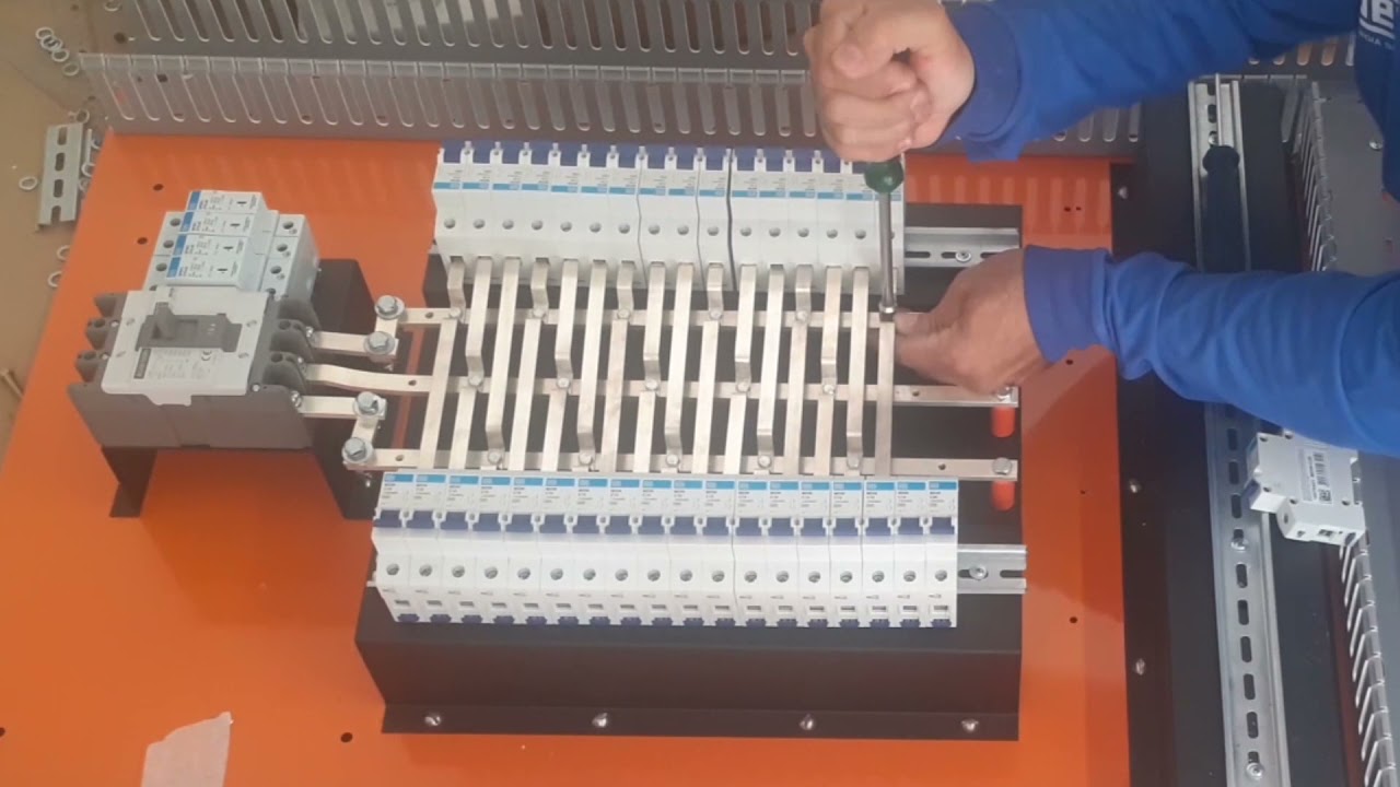 Montagem quadro de distribuição trifásico 220/380v industrial