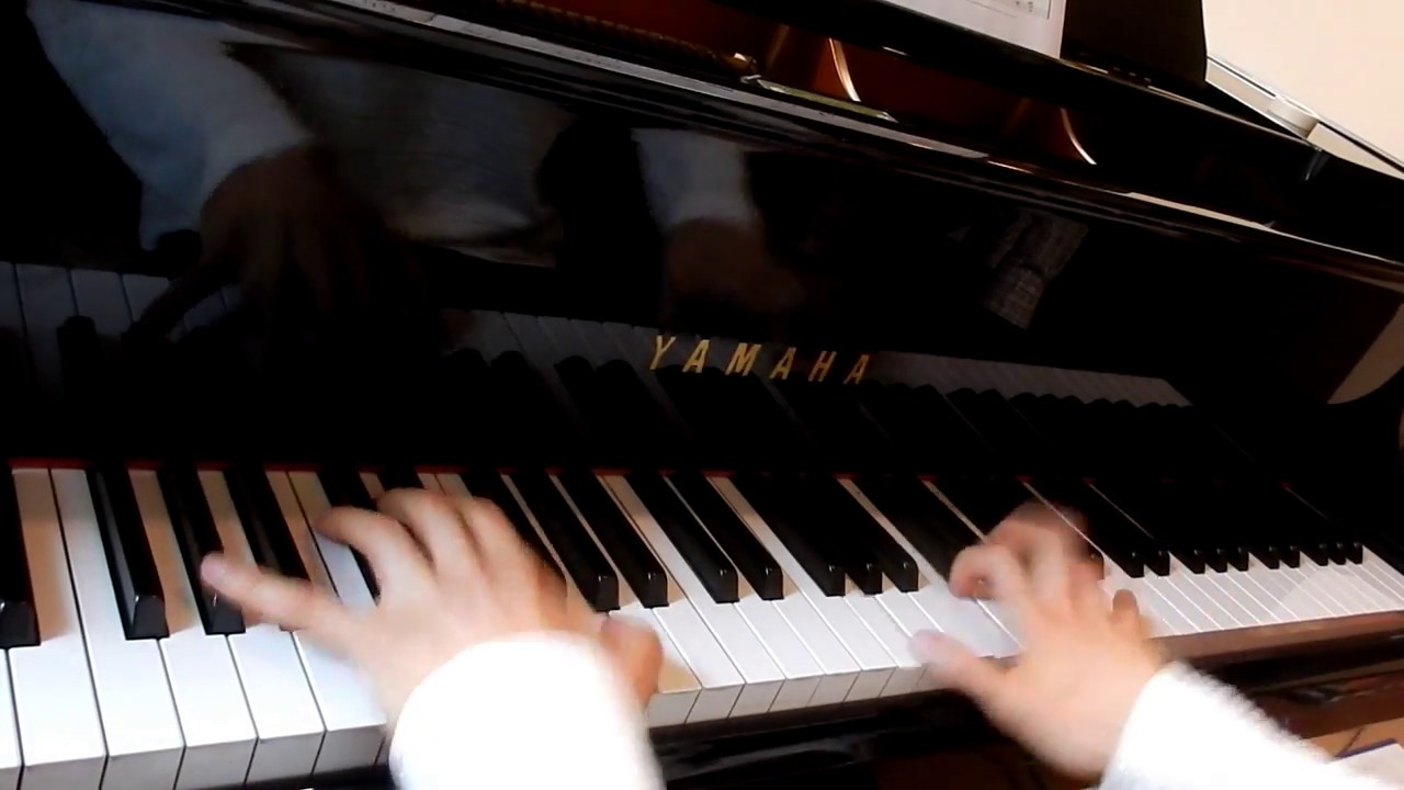 La lune brille pour toi for piano solo.