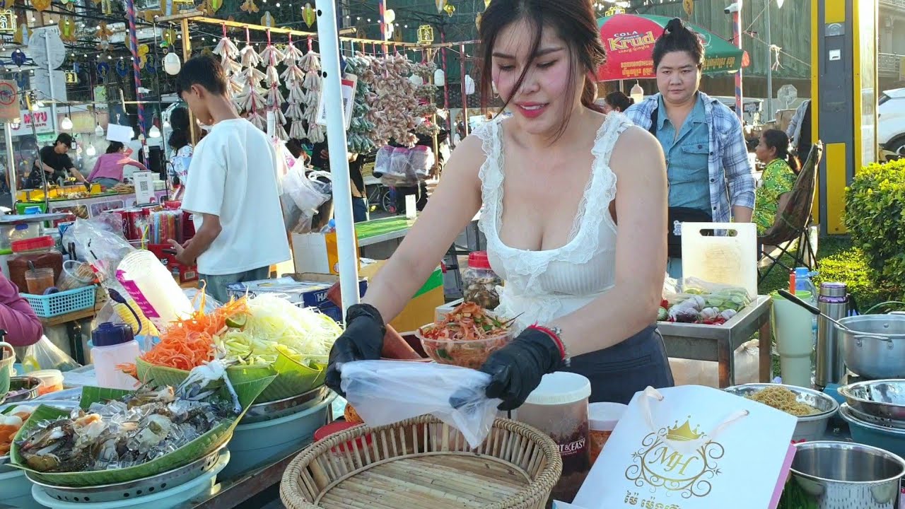 BEST Cambodian Street Food 2026/ Riverside Market Food Haven| Exploring Phnom Penh life