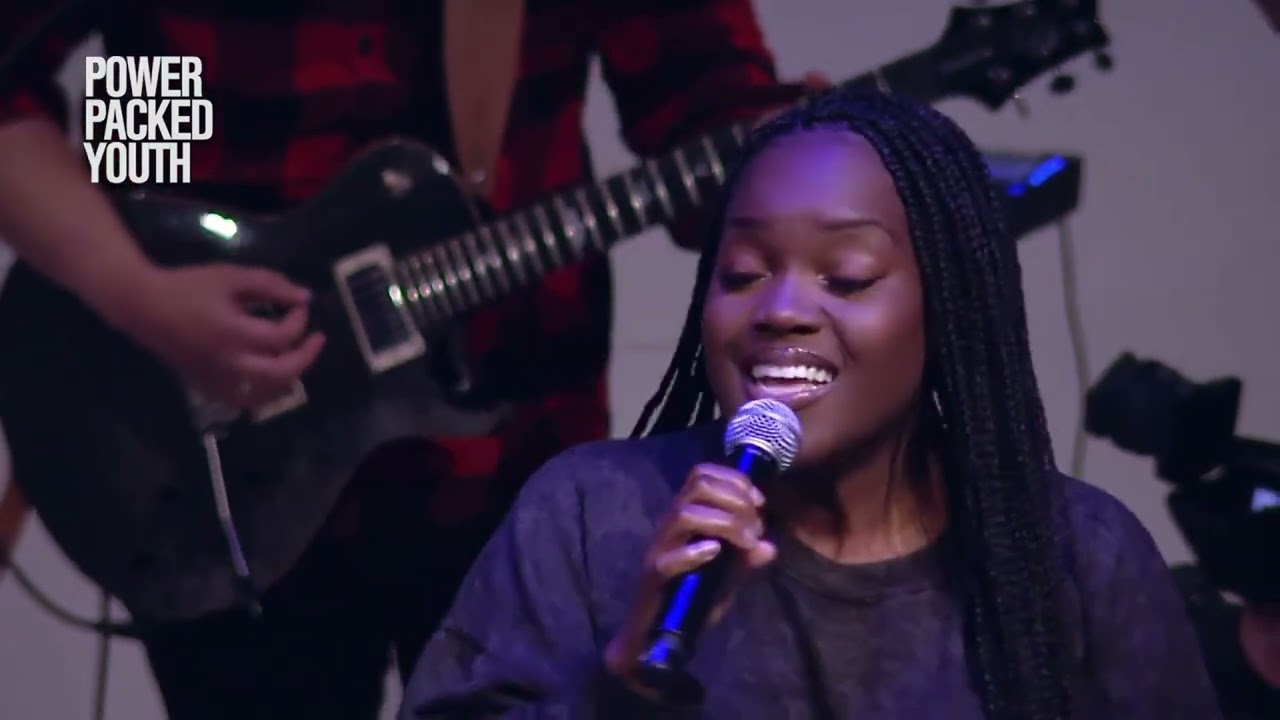 Alleen een God als U Opwekking 636 / No other Name Medley - PPY