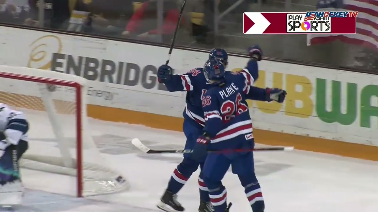 США обыграли Финляндию со счетом 3:1 в предтурнирном матче юниорского чемпионата мира.