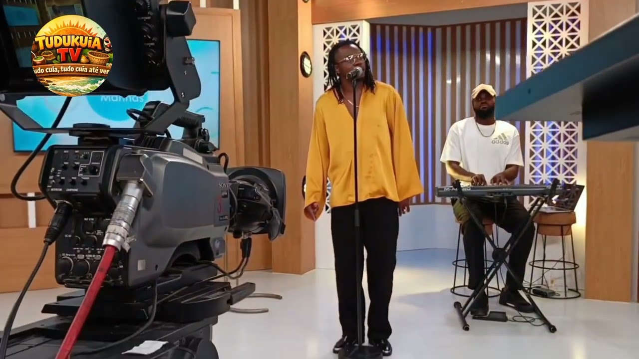 Momento de emoção com Anderson Mário  no programa grandes manhãs