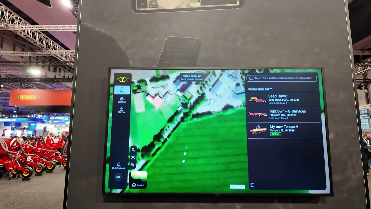 What is the latest smart farming solution of V&auml;derstadt? V&auml;derstadt E-Connect at Agritechnica 2025