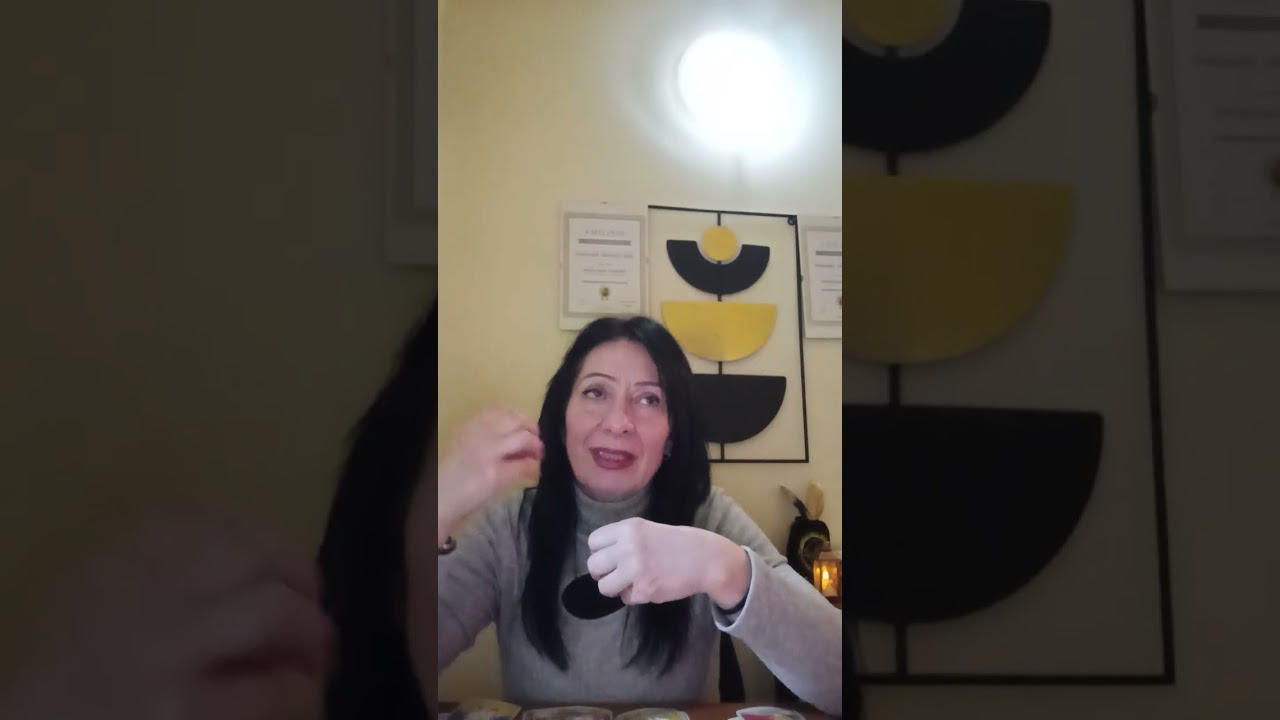 Balanță -Februarie-Vrei să pleci dar trecutul te trage înapoi.Alegere complicată!#tarot#viral