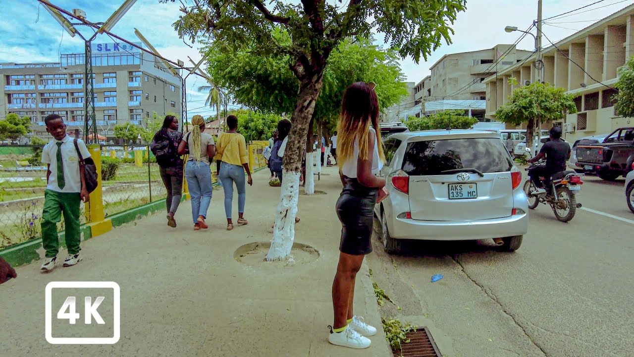 Tete Mozambique On Mondays the movement of people is very tight 4K