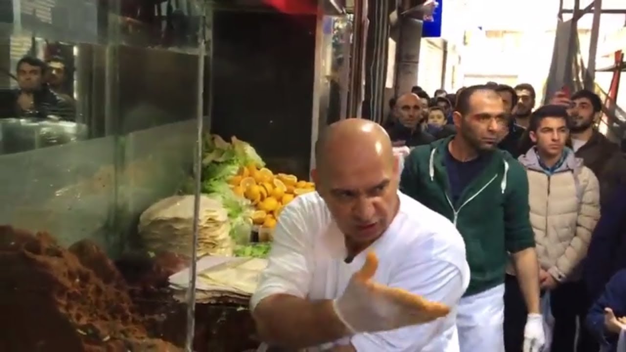 Çiğ Köfteci Ali Usta Sigara İçme KAVGASI Çıktı