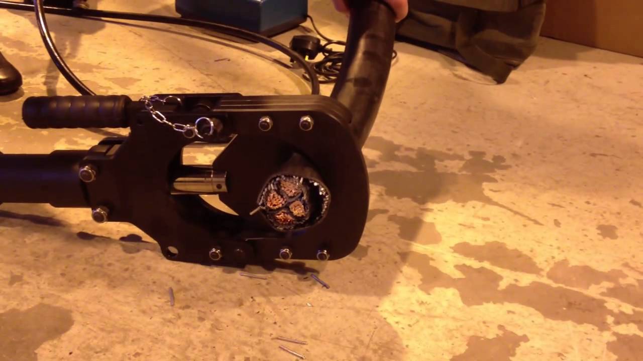 Cembre TC120 - Hydraulic Cable Cutting Tool