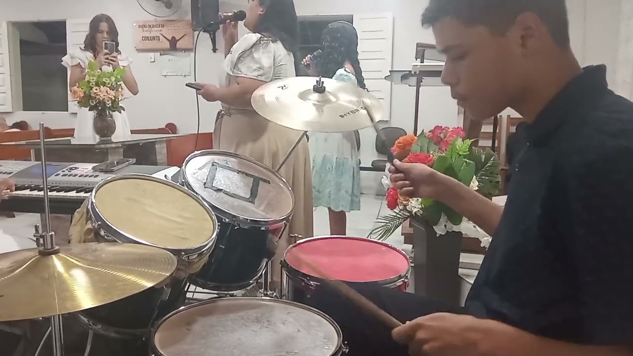 DEUS DE OBRAS COMPLETAS - Kemilly Santos • DRUM COVER 