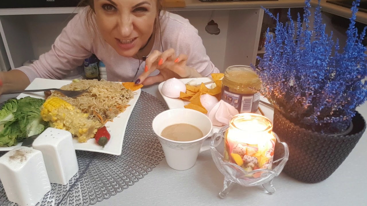 ASMR 💕jedzenie💕  Mieszanka wybuchowa😁