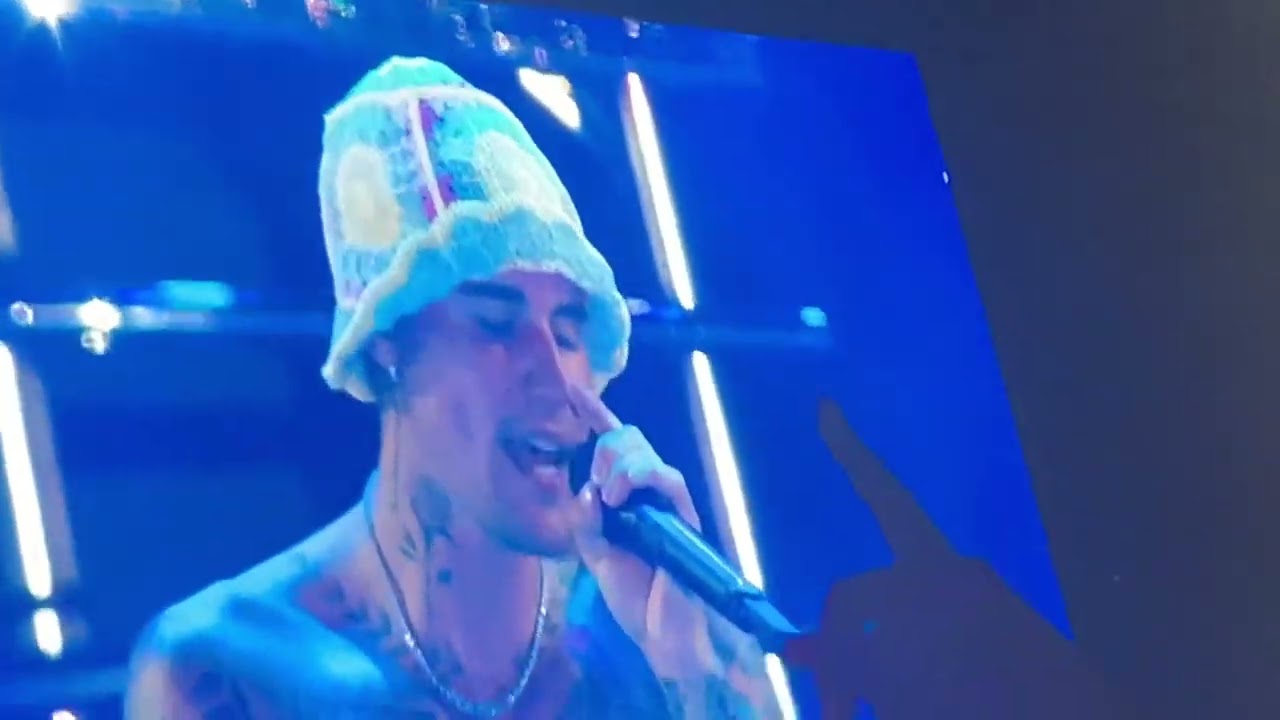 Justin Bieber - Love Yourself- Live at Lucca Summer Festival