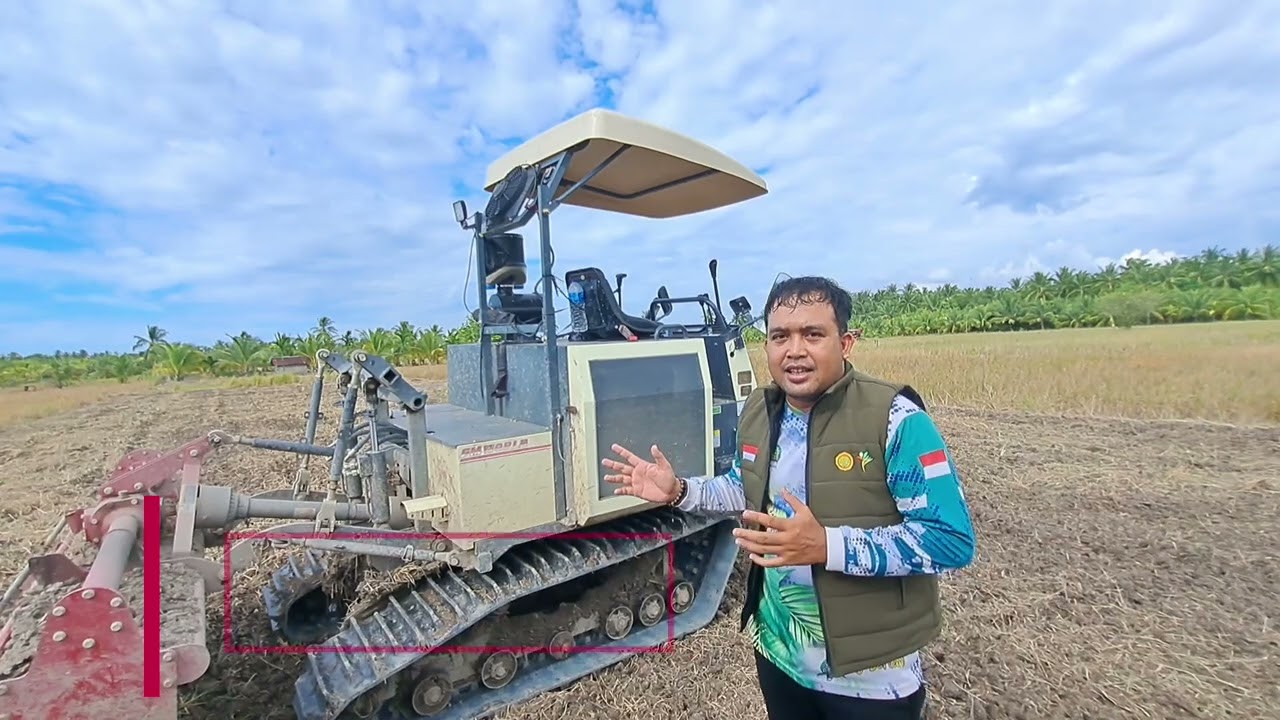 Mengenal Rotavator, Alsintan olah tanah untuk lahan rawa