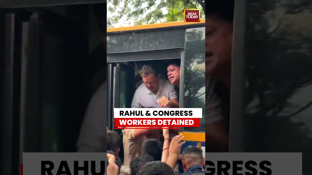 Rahul Gandhi, Congress Leaders Detained During NEET Paper Leak Protest Near PM House #delhinews